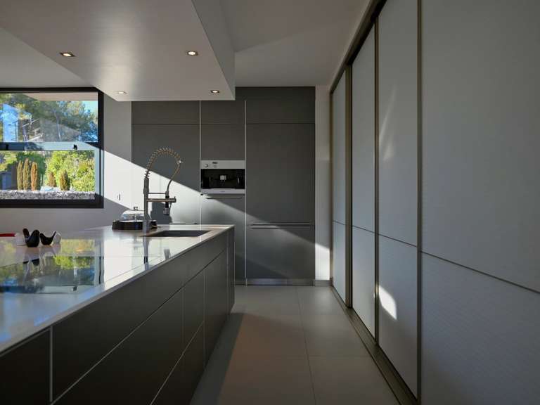 Maison Saint-Gély-du-Fesc - 5 chambres - 375m²