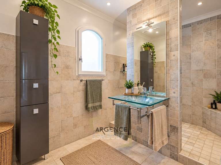 Maison Saint-Gély-du-Fesc - 4 chambres - 212m²
