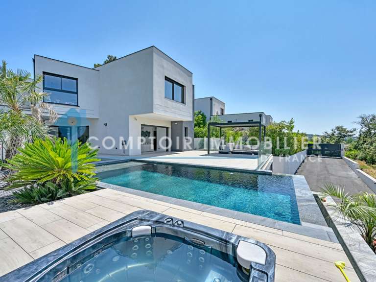 Villa Saint-Gély-du-Fesc - 5 chambres - 230m²