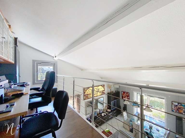 Maison Saint-Genest-Lerpt - 4 chambres - 280m²