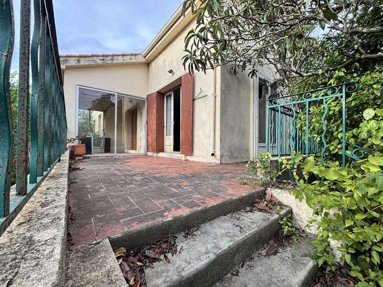 Maison Saint-Geniès-de-Fontedit - 4 chambres - 138m²