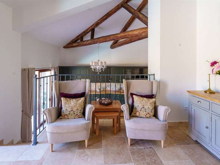 Maison Saint-Geniès-de-Fontedit - 5 chambres - 250m²