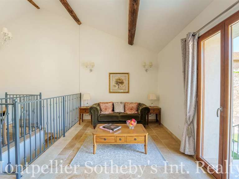 Maison Saint-Geniès-de-Fontedit - 5 chambres - 250m²