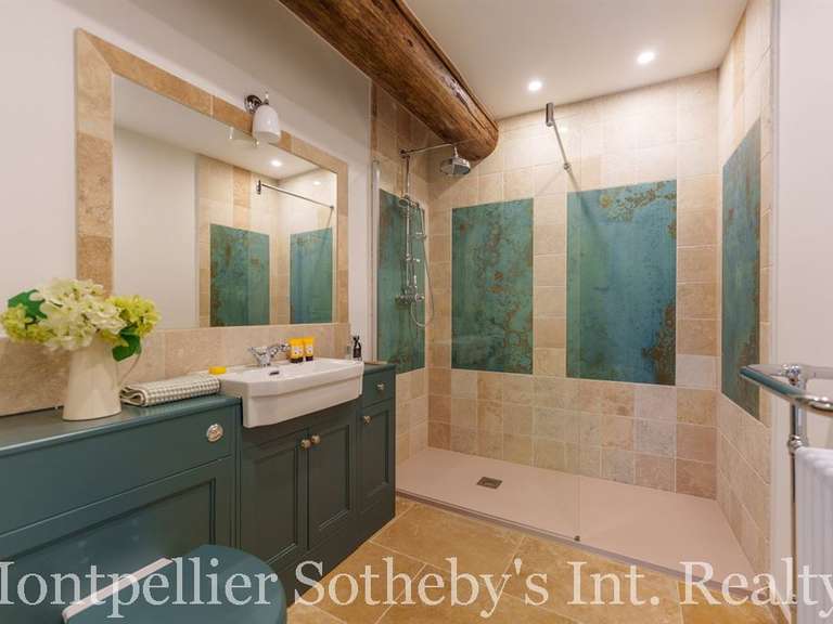 Maison Saint-Geniès-de-Fontedit - 5 chambres - 250m²
