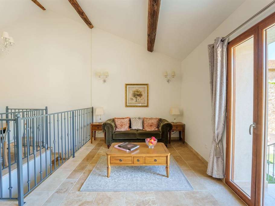 Maison Saint-Geniès-de-Fontedit