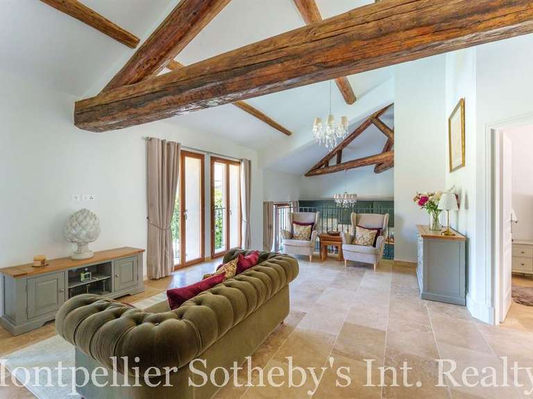 Maison Saint-Geniès-de-Fontedit - 5 chambres - 250m²