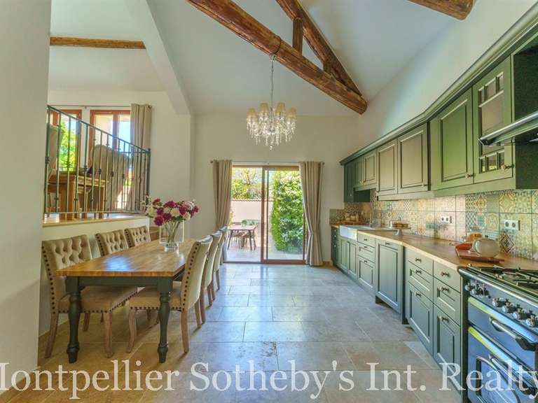 Maison Saint-Geniès-de-Fontedit - 5 chambres - 250m²