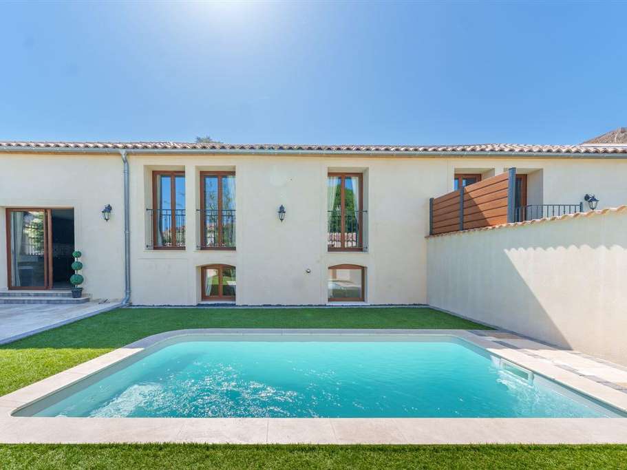 Maison Saint-Geniès-de-Fontedit