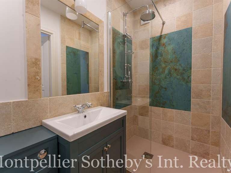 Maison Saint-Geniès-de-Fontedit - 5 chambres - 250m²