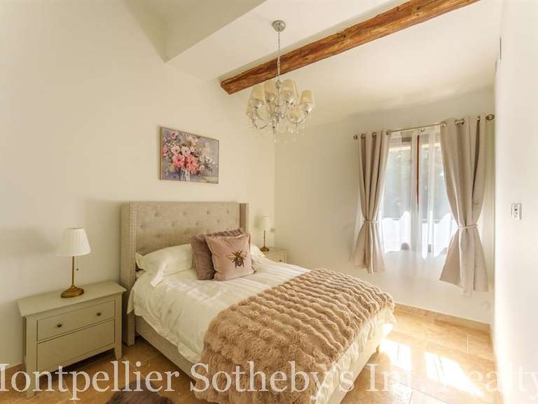 Maison Saint-Geniès-de-Fontedit - 5 chambres - 250m²