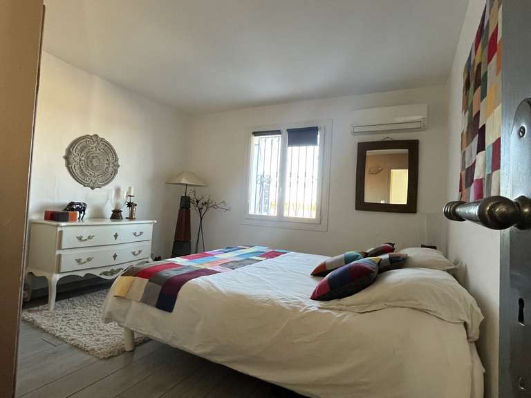 Maison Saint-Génis-des-Fontaines - 3 chambres - 315m²