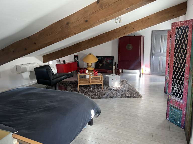 Maison Saint-Génis-des-Fontaines - 3 chambres - 315m²