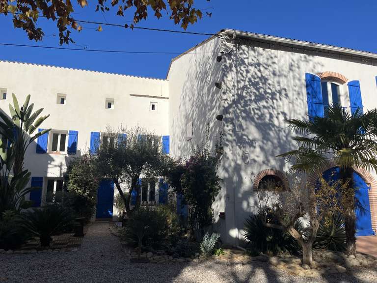 Maison Saint-Génis-des-Fontaines - 3 chambres - 315m²