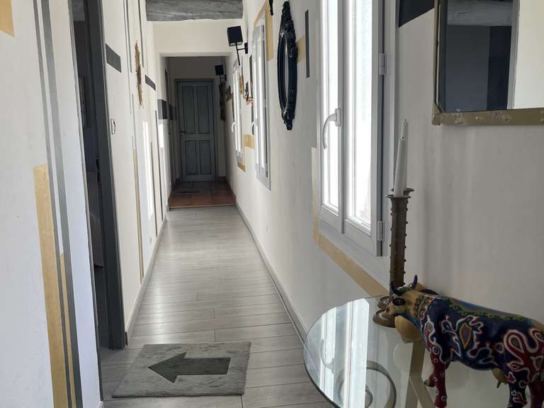 Maison Saint-Génis-des-Fontaines - 3 chambres - 315m²