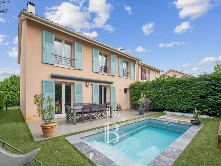 Sale House Saint-Genis-Laval - 4 bedrooms