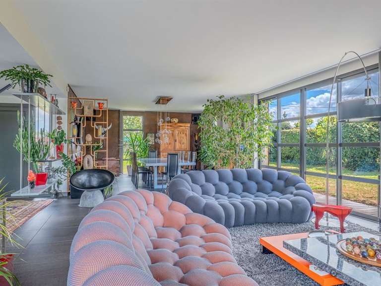 Maison Saint-Genis-Laval - 4 chambres - 246m²