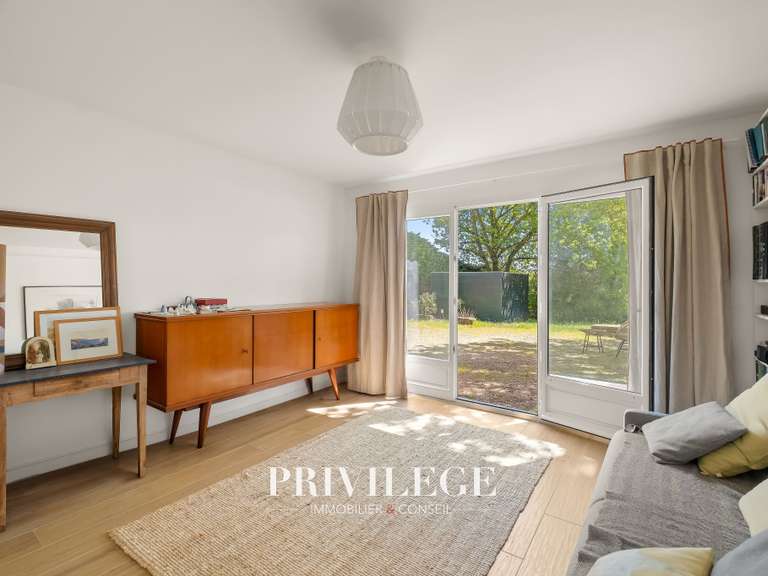 Maison Saint-Genis-les-Ollières - 5 chambres - 173m²