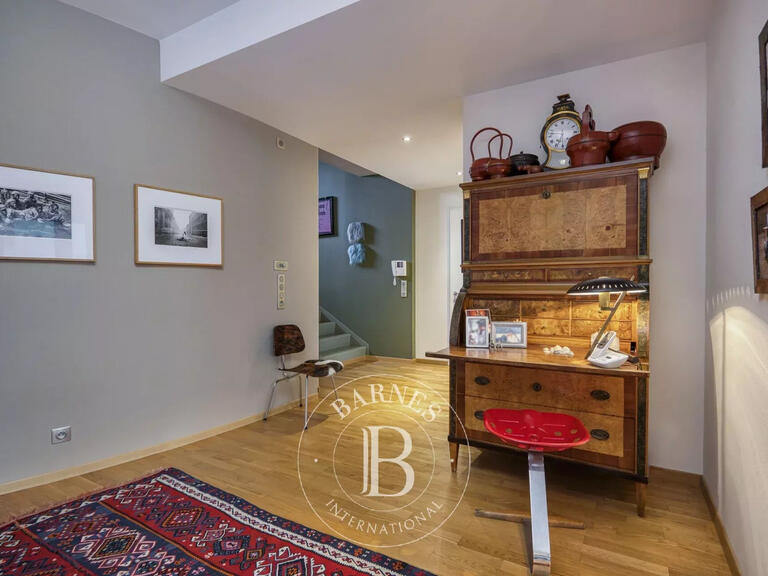 Apartment Saint-Genis-Pouilly - 4 bedrooms - 210m²