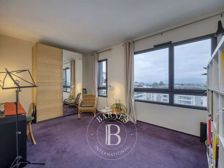 Appartement Saint-Genis-Pouilly - 4 chambres - 210m²