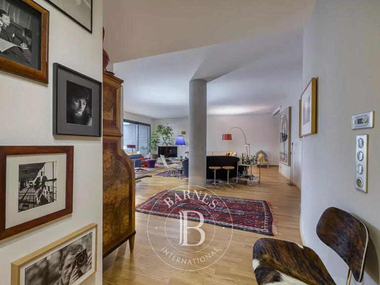 Apartment Saint-Genis-Pouilly - 4 bedrooms - 210m²