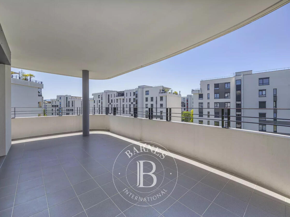 Apartment Saint-Genis-Pouilly