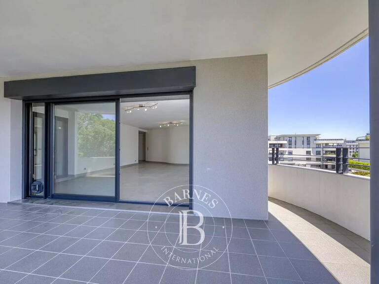 Apartment Saint-Genis-Pouilly - 3 bedrooms - 161m²