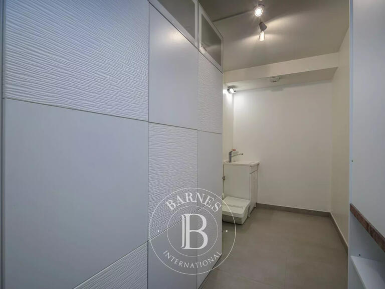 Apartment Saint-Genis-Pouilly - 3 bedrooms - 161m²