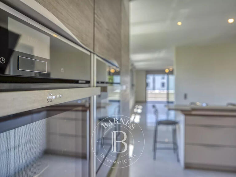 Apartment Saint-Genis-Pouilly - 3 bedrooms - 161m²