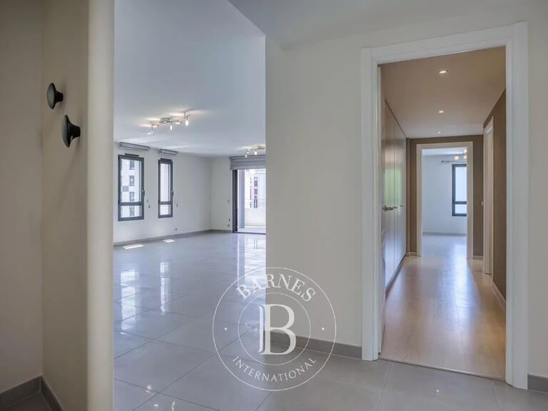Apartment Saint-Genis-Pouilly - 3 bedrooms - 161m²