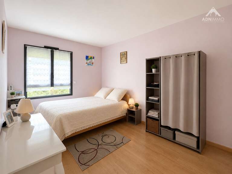 Appartement Saint-Genis-Pouilly - 3 chambres - 110m²