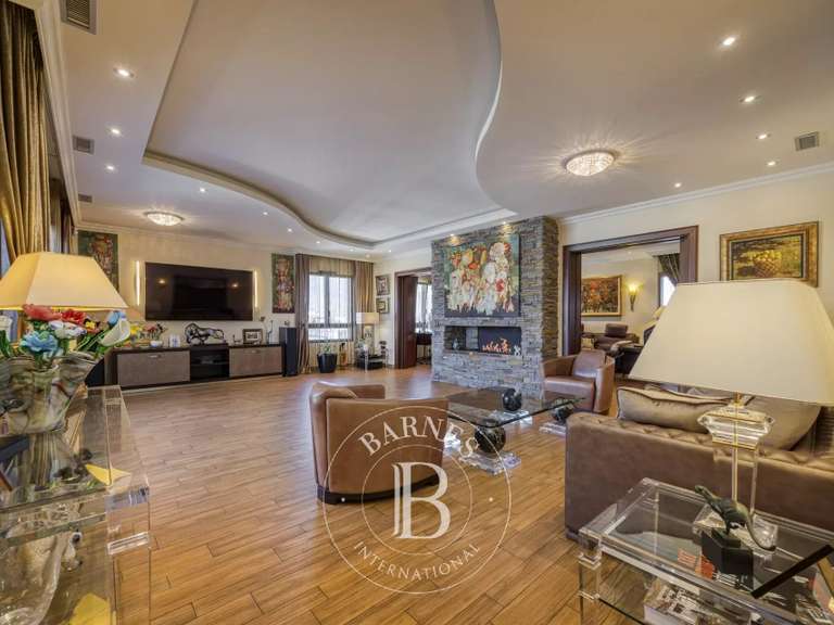 Appartement Saint-Genis-Pouilly - 2 chambres - 177m²
