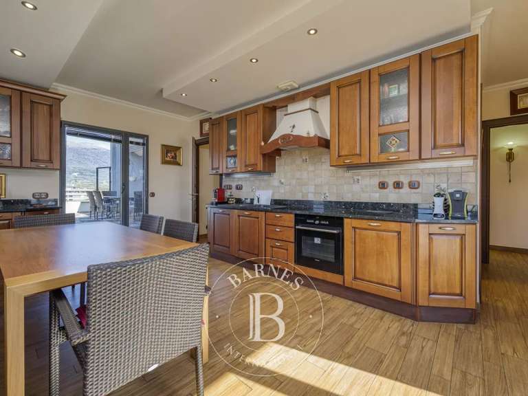Appartement Saint-Genis-Pouilly - 2 chambres - 177m²