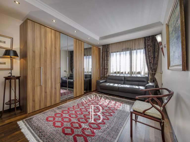 Appartement Saint-Genis-Pouilly - 2 chambres - 177m²