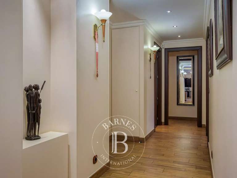 Appartement Saint-Genis-Pouilly - 2 chambres - 177m²