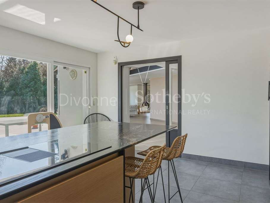 House Saint-Genis-Pouilly