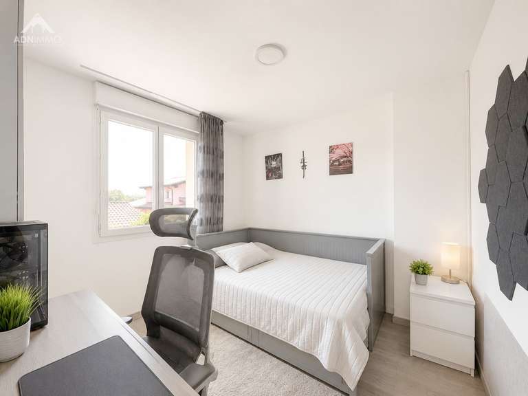 Maison Saint-Genis-Pouilly - 3 chambres - 100m²