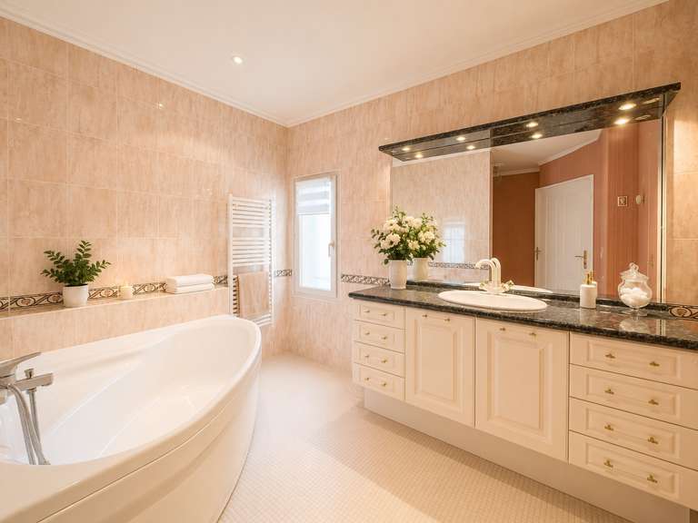 Maison Saint-Genis-Pouilly - 3 chambres - 140m²