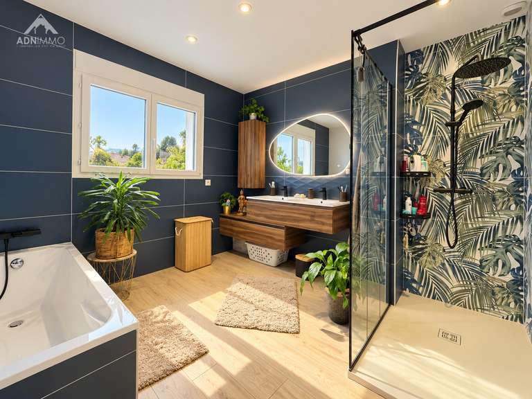 Maison Saint-Genis-Pouilly - 4 chambres - 153m²