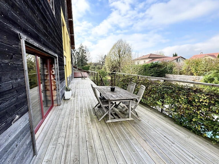 Villa Saint-Genis-Pouilly - 4 chambres - 271m²