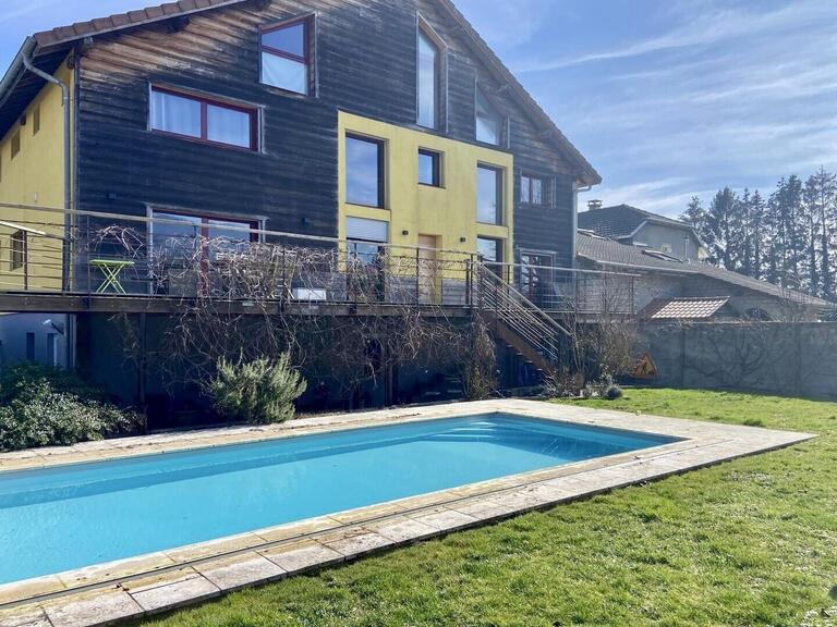 Villa Saint-Genis-Pouilly - 4 chambres - 271m²
