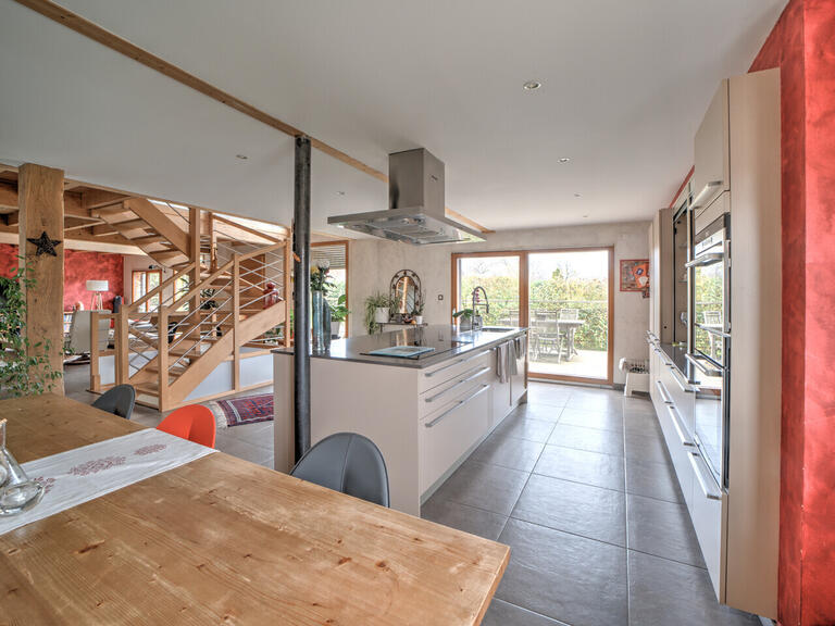 Villa Saint-Genis-Pouilly - 4 chambres - 271m²