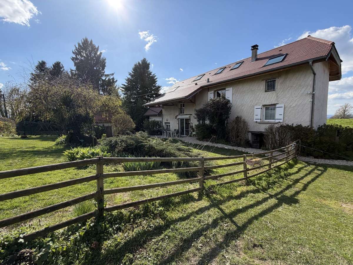 Maison Saint-Genix-sur-Guiers
