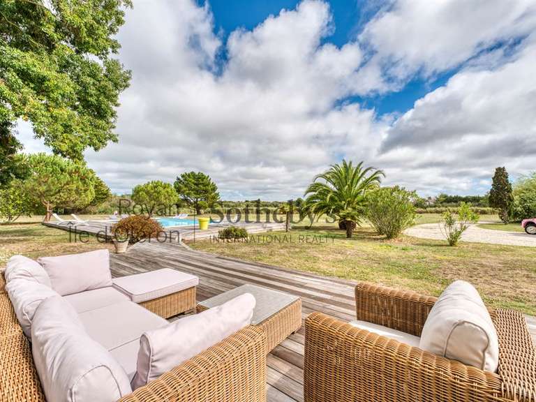 Maison Saint-Georges-d'Oléron - 5 chambres - 240m²