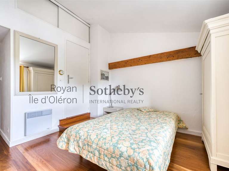 Maison Saint-Georges-d'Oléron - 5 chambres - 240m²