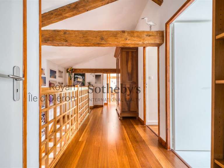 Maison Saint-Georges-d'Oléron - 5 chambres - 240m²