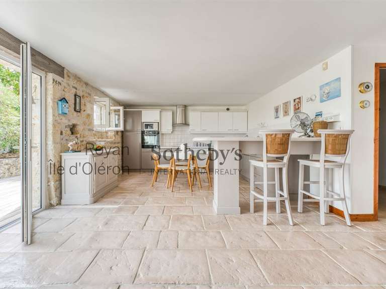 Maison Saint-Georges-d'Oléron - 5 chambres - 240m²