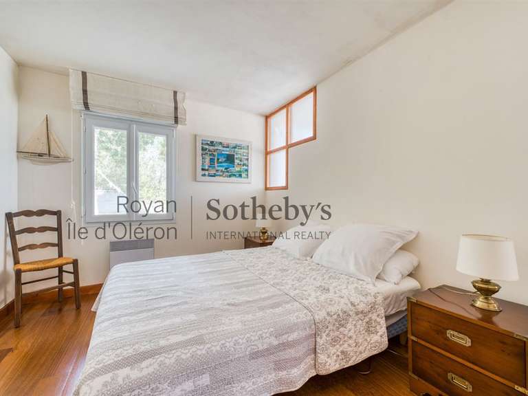 Maison Saint-Georges-d'Oléron - 5 chambres - 240m²