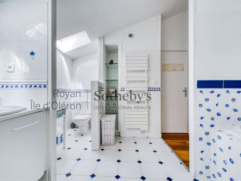 Maison Saint-Georges-d'Oléron - 5 chambres - 240m²