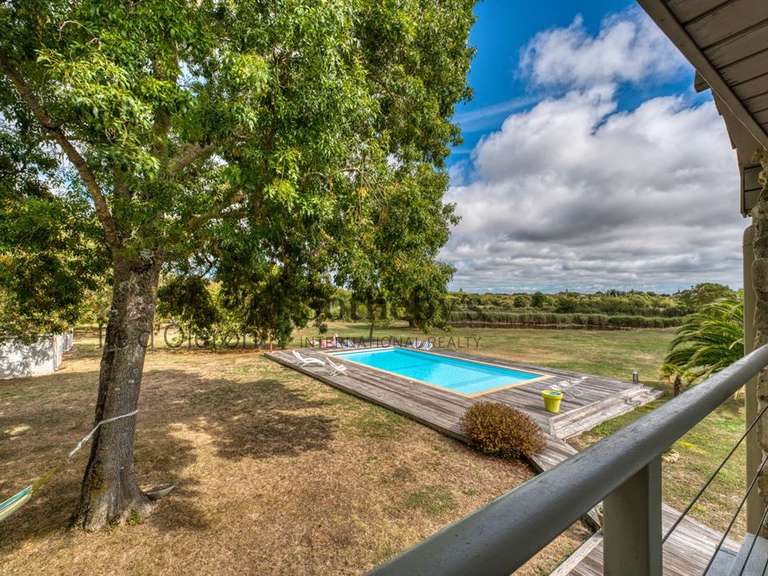 Maison Saint-Georges-d'Oléron - 5 chambres - 240m²