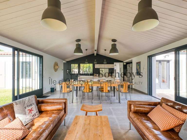 Maison Saint-Georges-d'Oléron - 5 chambres - 159m²